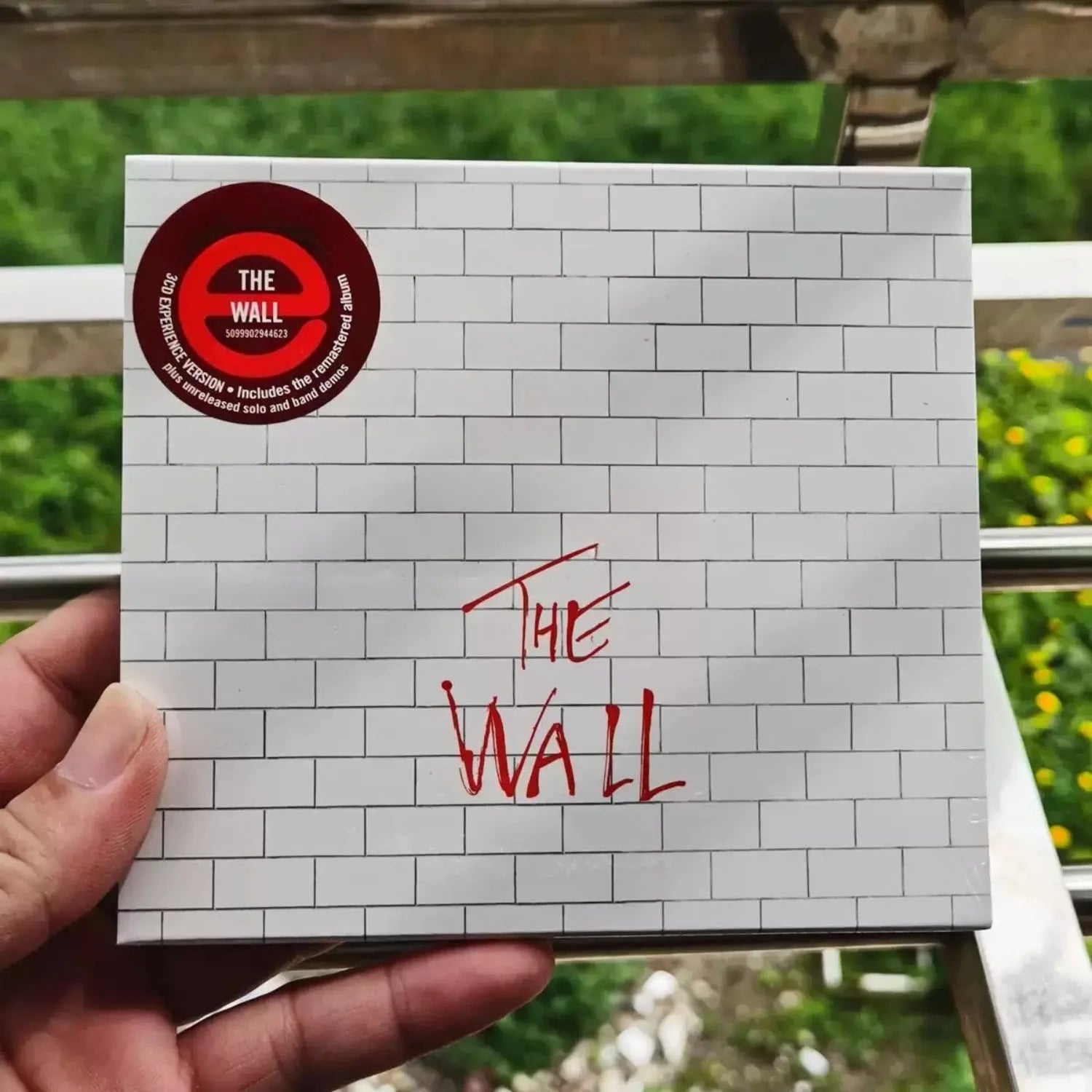 Classic Rock Concept CD Album, Brick Wall Visual Art Cover, Remastered High-Fidelity Edition for Rock Fans & Home Decor Qme The wall