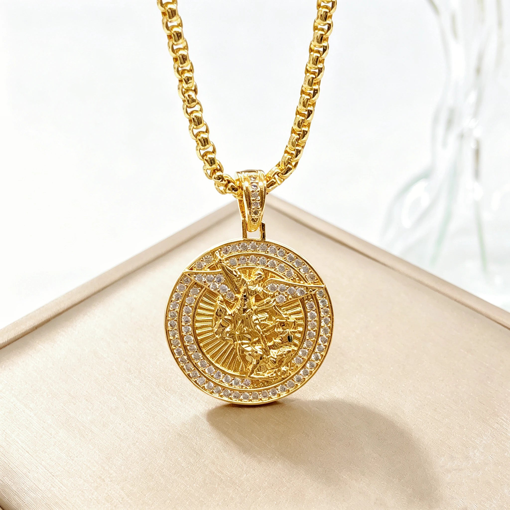 Classic Gold/Rose Gold St. Michael Archangel CZ Medallion Stainless Steel Necklace for Men Women Party Religious Jewelry New Qme 1 60cm