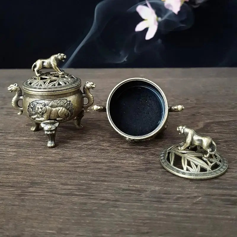 Home Decoration Ancient Tiger Incense Burner Metal Small Ornaments Qme