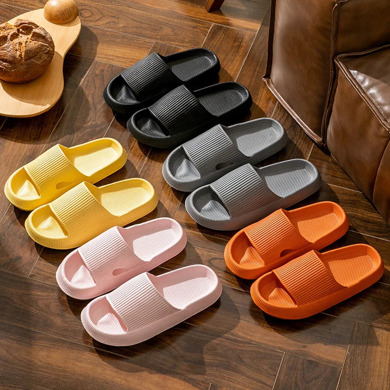 New Thick Platform Pillow Bathroom Home Slippers Women Fashion Soft Sole EVA Indoor Slides Sandals Summer Non-slip Flip Flops Qme