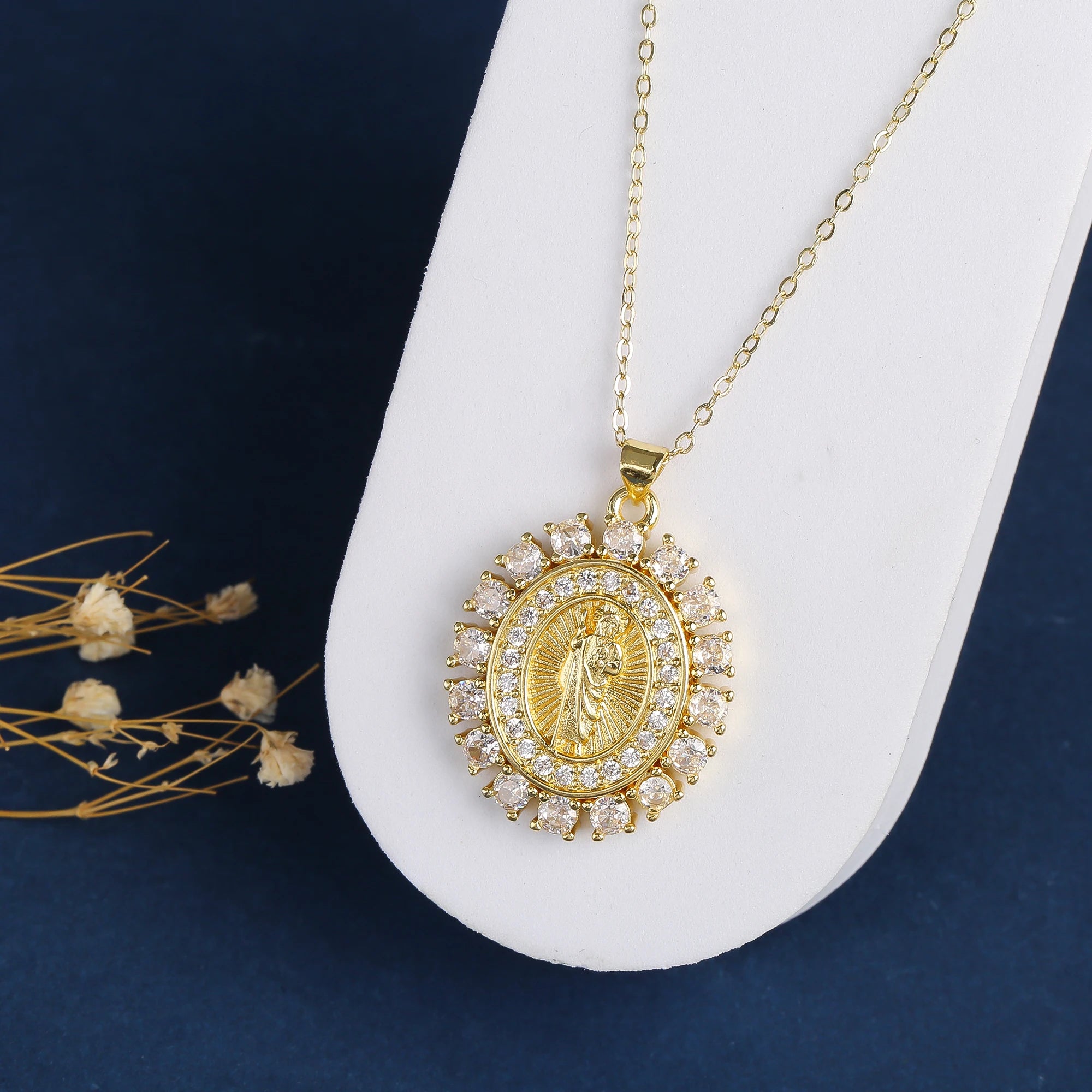 High Quality Luxury Zirconia Religious Character St. Jude Pendant Necklace Personalized for Man Woman Party Classic Jewelry Gift Qme Style 1