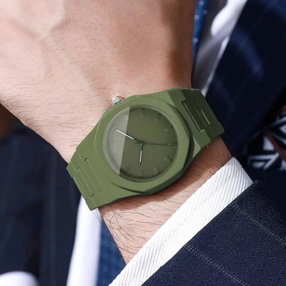 Watch Men's High-end Waterproof Women's Southeast Asia Middle East Qme green