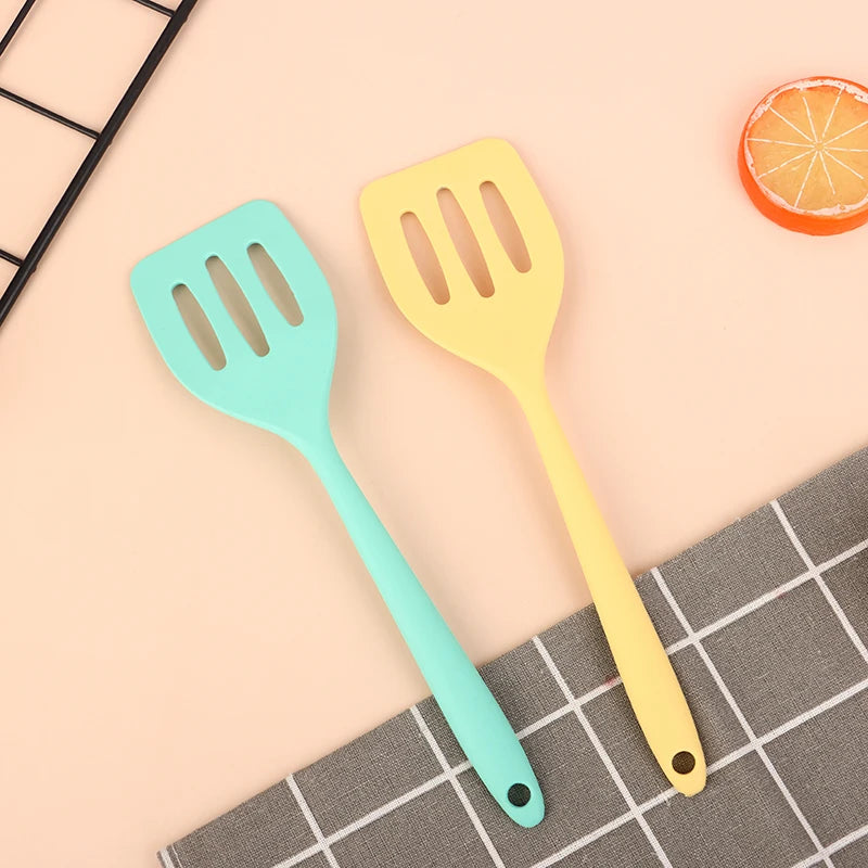 Small Integrated Silicone Frying Shovel Cooking Steak Kitchen Egg Qme