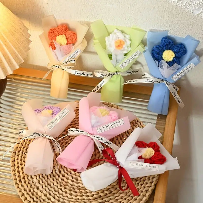 Mini Handmade Yarn Flower Bouquet Crochet Heart Valentine's Day Qme