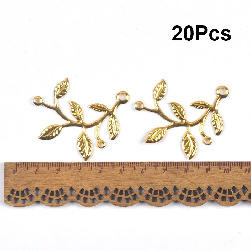 Mixed Gold Leaf Filigree Wraps Metal Crafts Connectors For Making Jewelry Accessories DIY Scrapbook Handicraft Home Decor yk0912 Qme 37X45mm 20cps 1