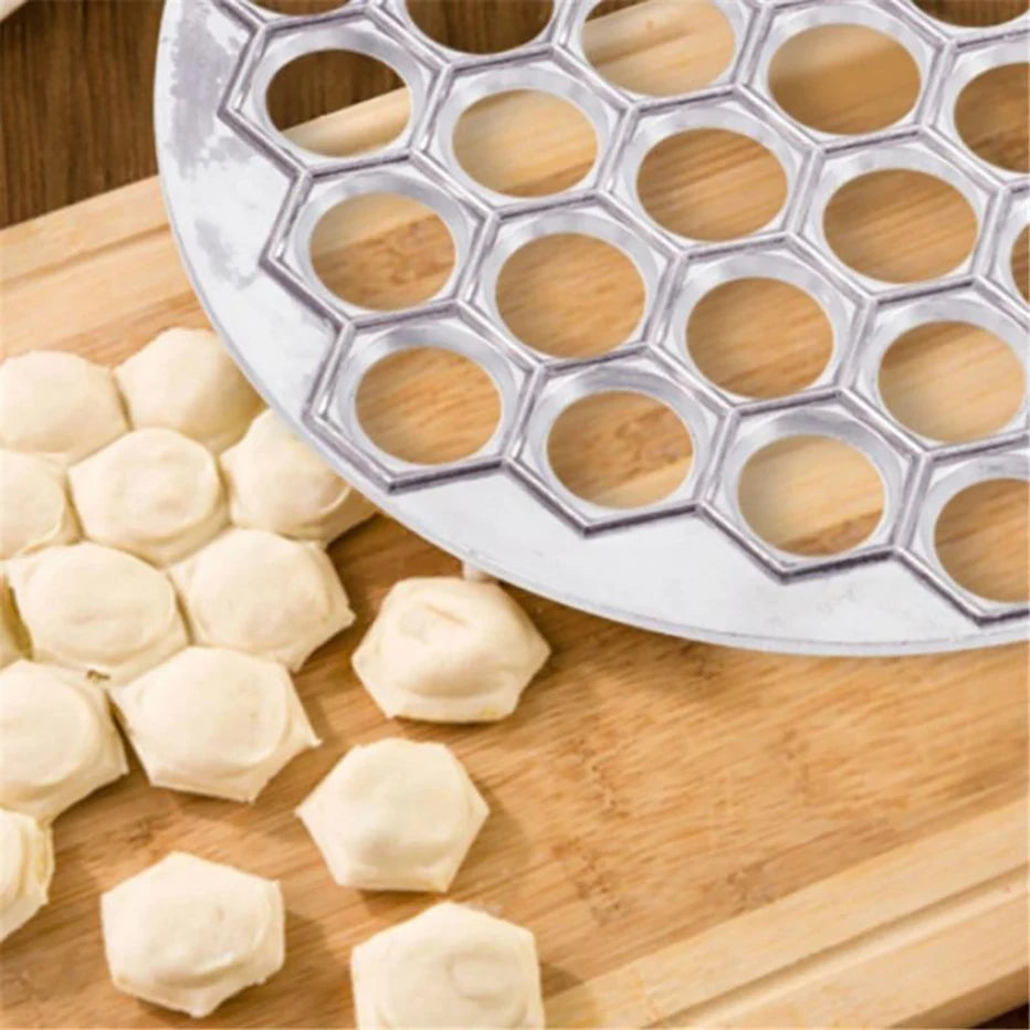 Dumpling Moulds 37 Holes Kitchen Dough Press Ravioli Making Mould Dumpling Skin Artifact Mold DIY Batch Production Pasta Qme