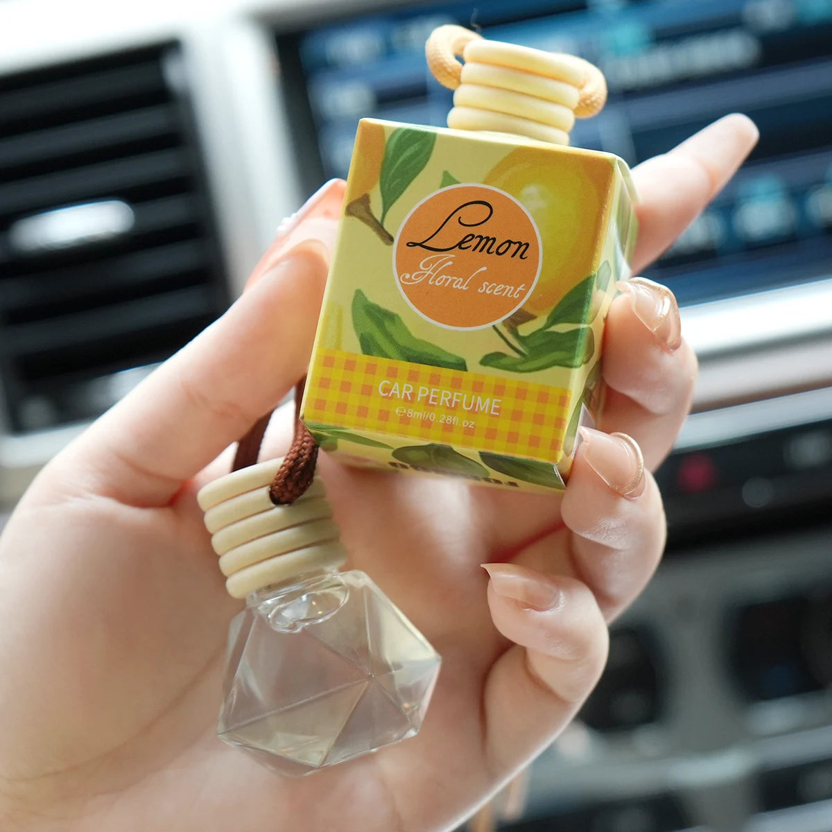 Fresh Fruit Car Fragrance Lasting Woody Fruity Suitable Odor Alcohol Qme 001 Lemon