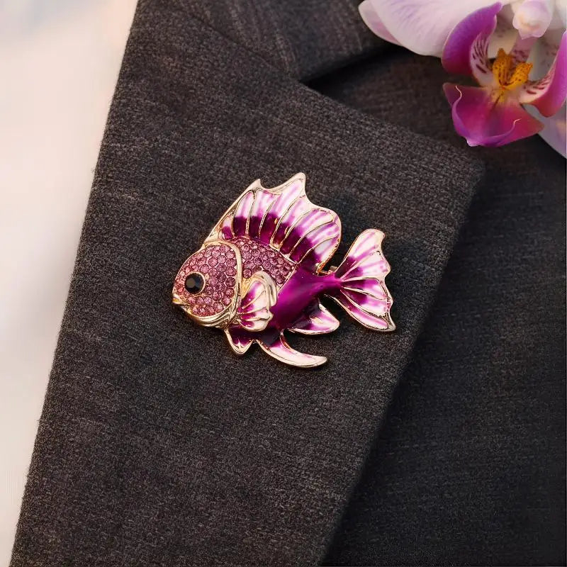 Trendy Rhinestone Fish Brooches - Unisex Animal Pin for Clothing & Party Jewelry - Sparkly Lapel Badge Gift for Women Qme