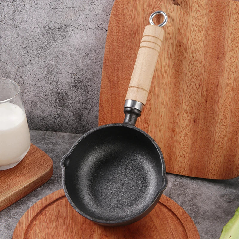 1Pc 12CM Cast Iron Mini Egg Frying Pan With Pour Spout Nonstick Milk Pan Butter Melting Pot Gas Stove Induction Cooker Universal Qme