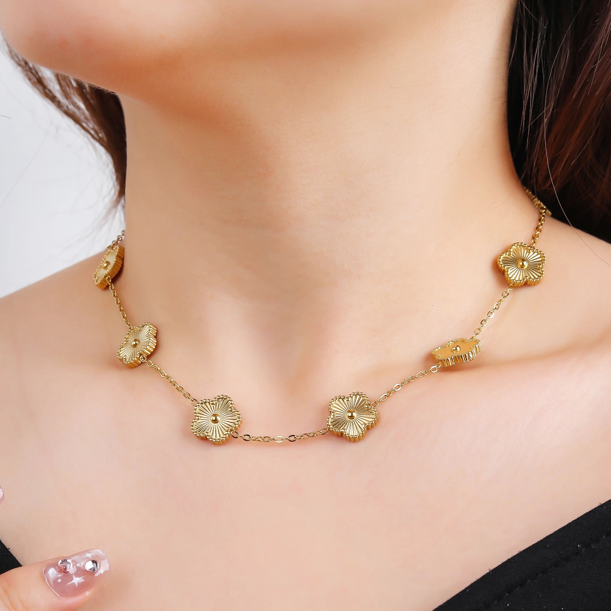 10 Flower Y2K Laser Stainless Steel Five Leaf Flower Waterproof Necklace Simple for Woman Daily Party Aesthetic Jewelry Clover Qme