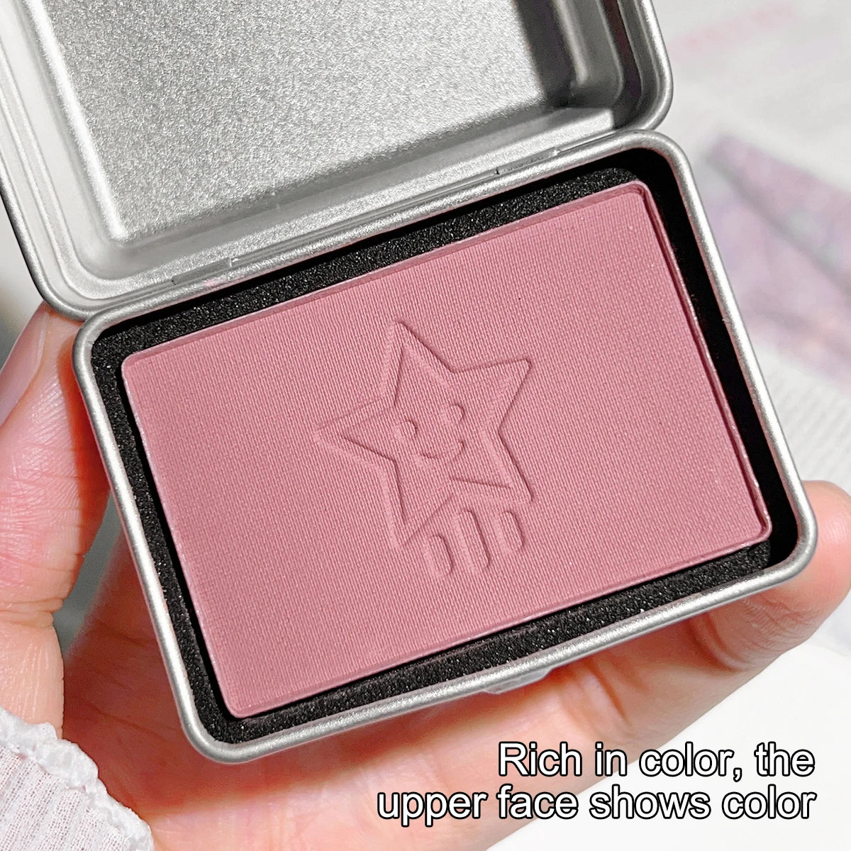 4 colors available iron box monochrome blush, peach color brightening skin tone matte blush plate, modify the outline color does Qme 01