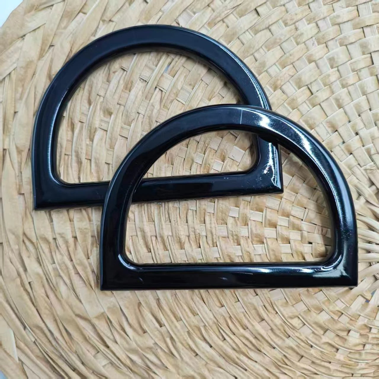 D-Shaped Plastic Handles for Purses & Handbags - Versatile DIY Crafting Supplies， Perfect for Beach Bags, Crochet & Straw Bags Qme black