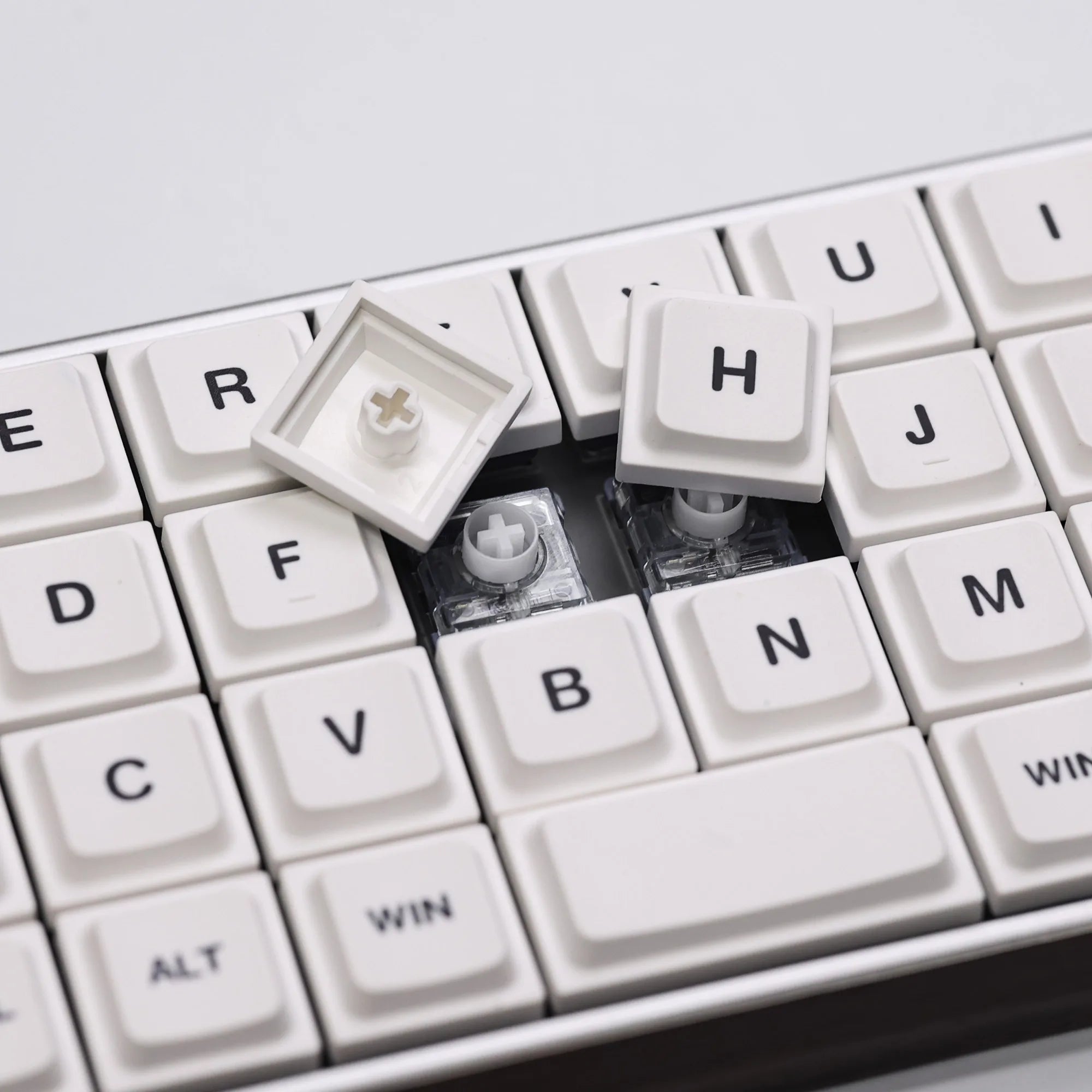 Chosfox 52 Keys LAK White Low Profile PBT Keycaps for Kailh 1353 and Cross-core Low-profile Switch Mechanical Keyboard Keycaps Qme