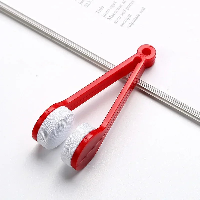 New Creative Two-Side Glasses Brush Soft Microfiber Spectacles Cleaner Glasses Cleaner Rub Eyeglass Cleaning Brush Wiping Tool Qme Red 1pc