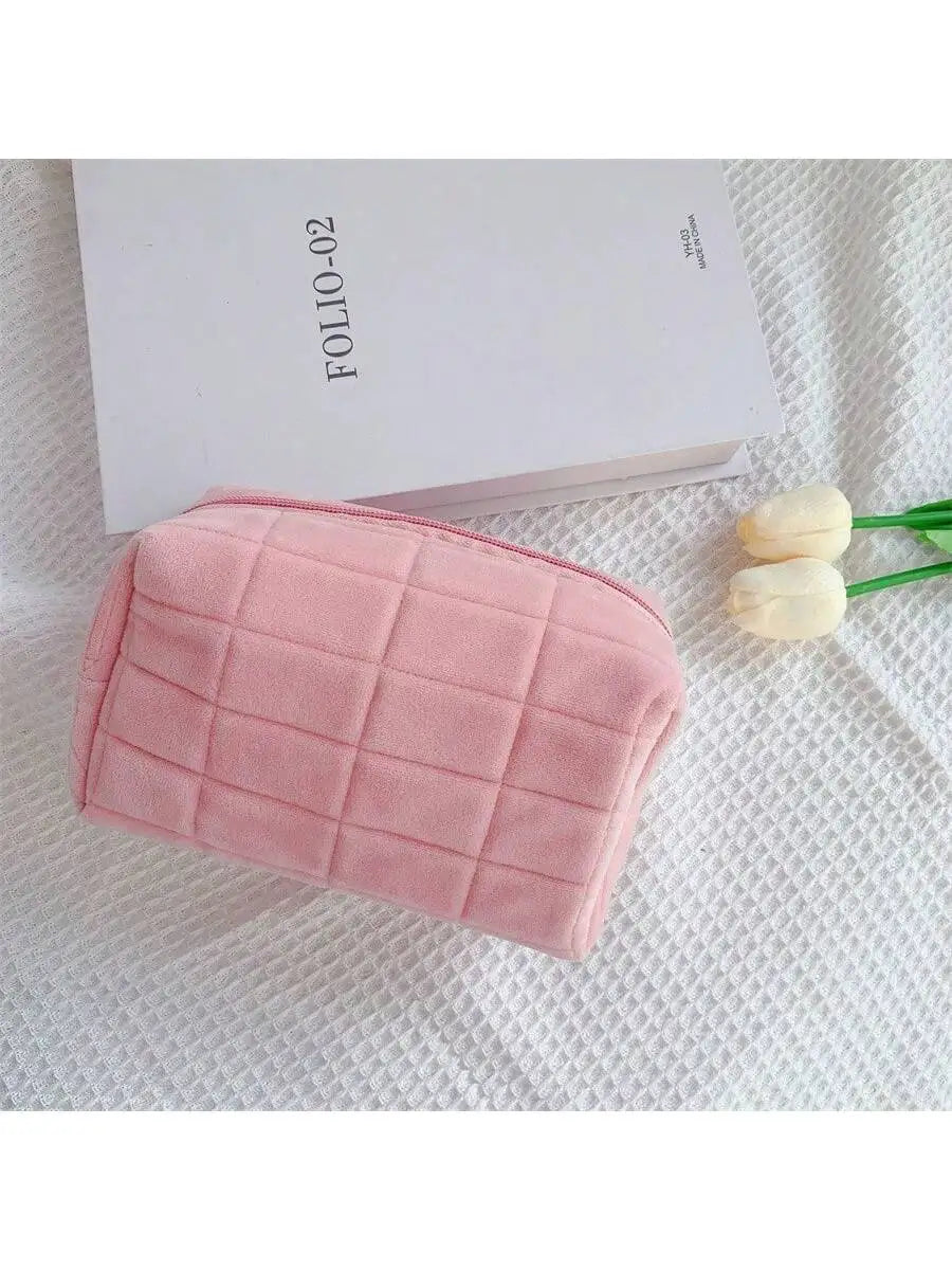Checkered Pattern Makeup Bag Solid Plush Zipper Toiletries Storage Qme pink