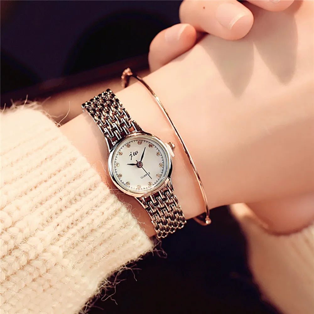 Female Exquisite And Compact Business Alloy Stainless Steel Band Quartz Watch Fashion And Casual Small Dial Delicate Wristwatch Qme