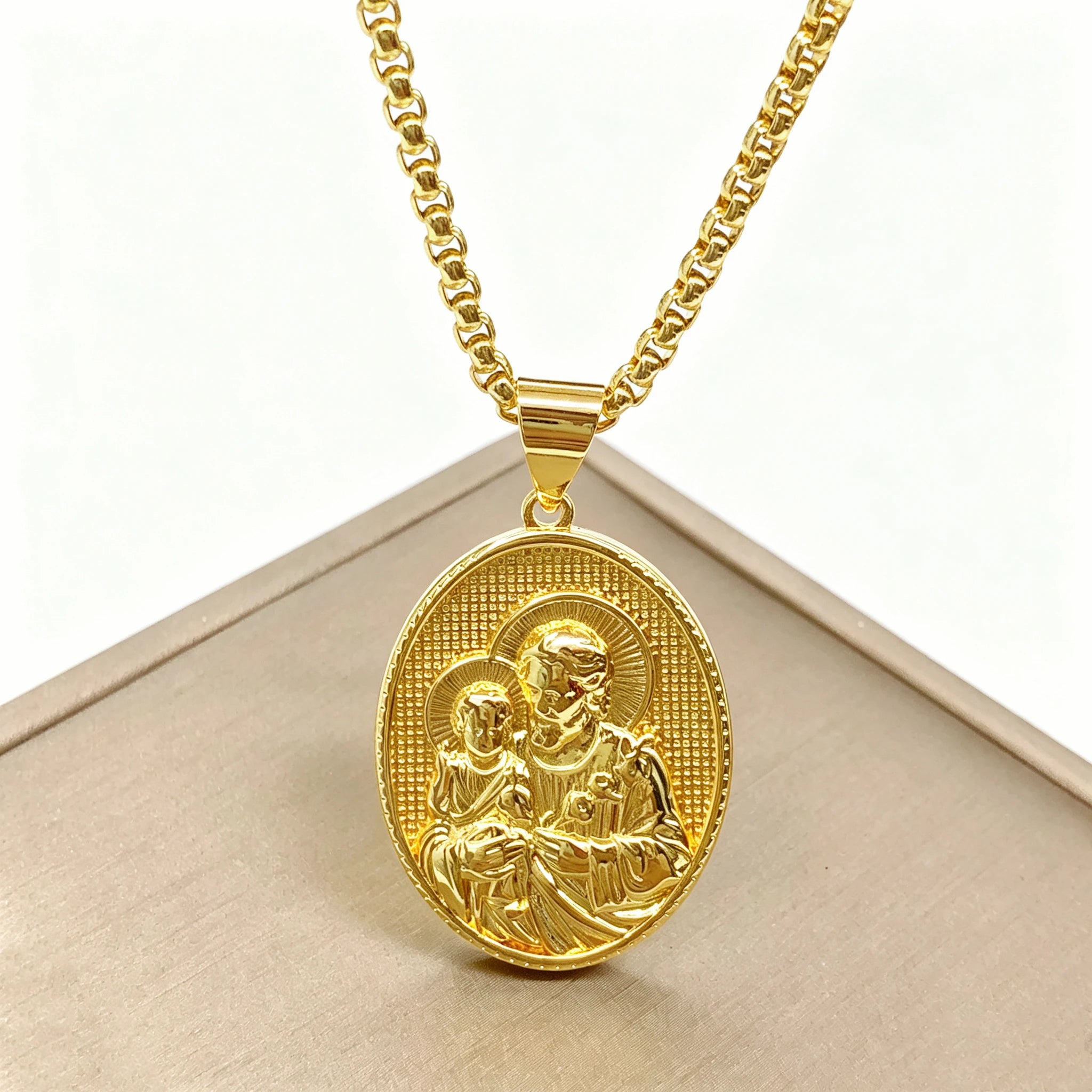 Stainless Steel Chain Classic Christian Catholic Jesus Christ Our Lady of Guadalupe Necklace for Men Women Party Amulet Jewelry Qme 1 60cm