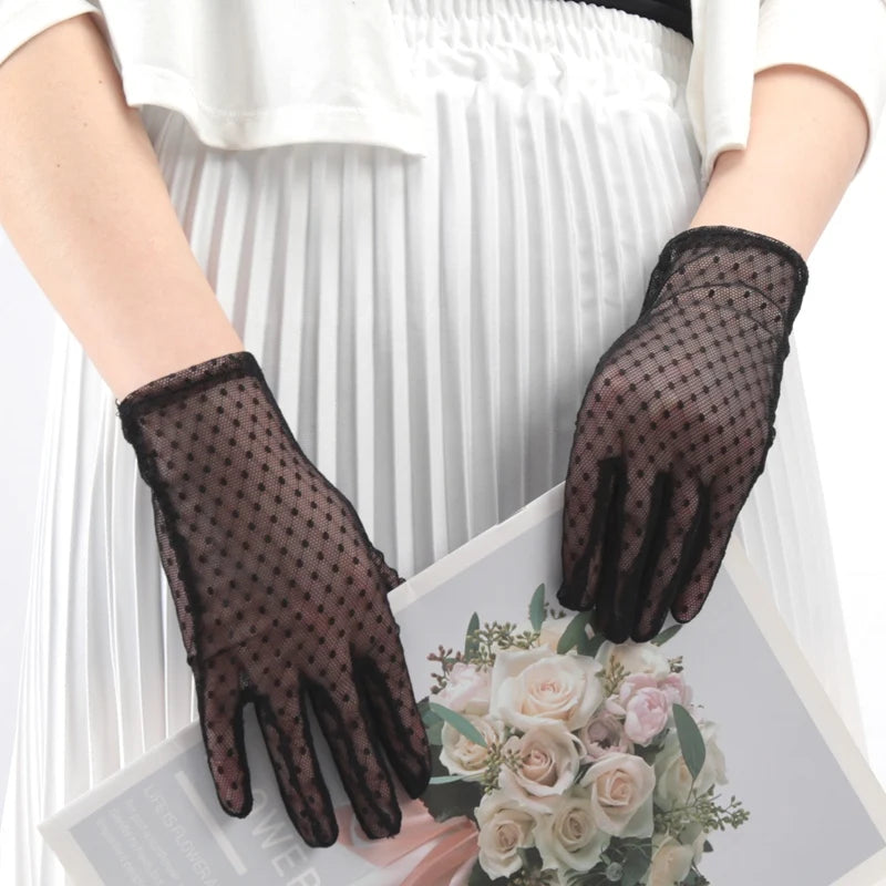 Women Vintage Sheer Short Lace Gloves Driving Thin Sunscreen Female Qme