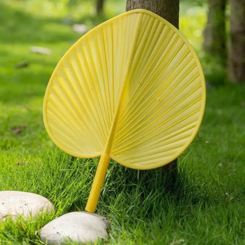 ^Plastic Artificial Palm-Leaf Fan Vintage Large Size Artificial Straw Fan Thickened Hand Fans Photo Props Qme