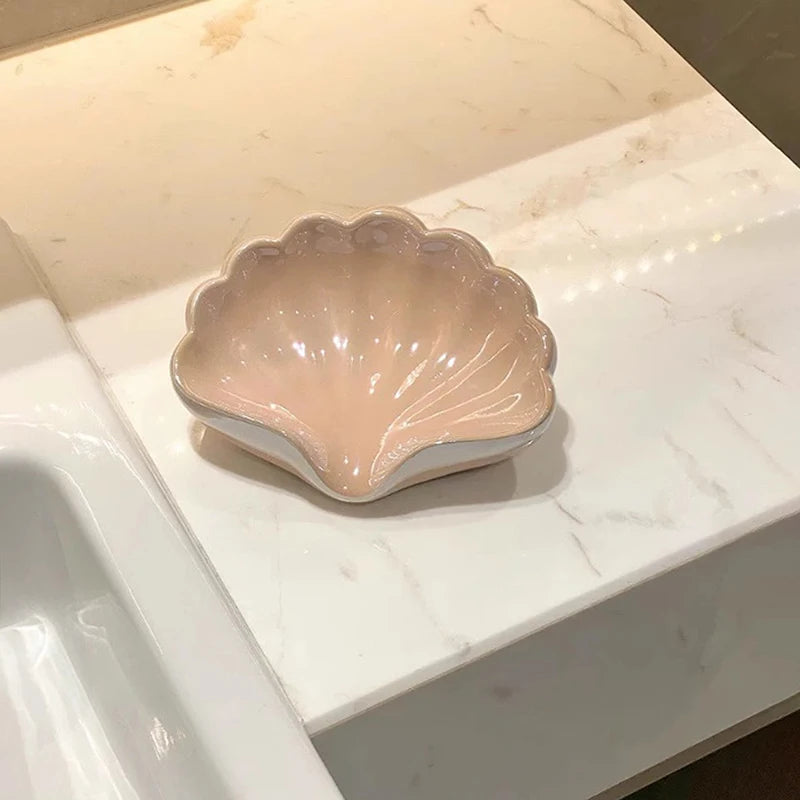 Personalized Creativity Bathroom Soap Dishes Plastic Shell Soap Box Toilet Shelf Soap Box Household Washbasin Soaps Drain Rack Qme