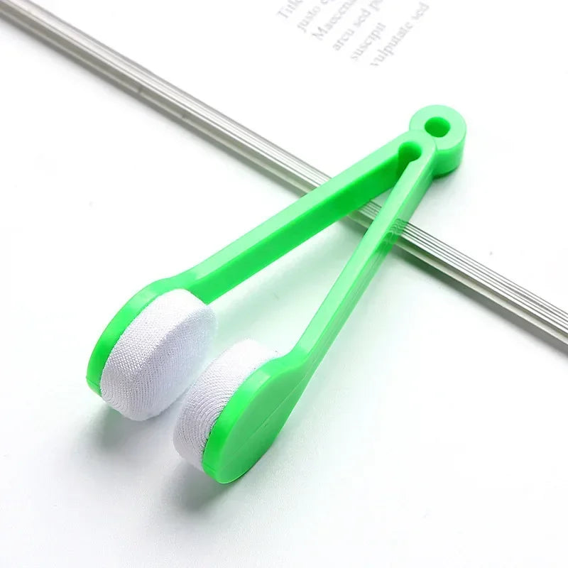 New Creative Two-Side Glasses Brush Soft Microfiber Spectacles Cleaner Glasses Cleaner Rub Eyeglass Cleaning Brush Wiping Tool Qme Green 1pc