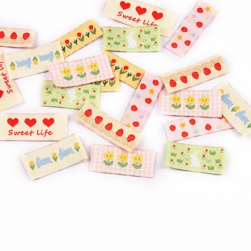20pcs 15-45mm Mix Colorfull Flower/Heart/Tulip Pattern Label For DIY Clothing Decorative Sewing Accessories Without Gum cp3816 Qme 20pcs 15-45mm-mix