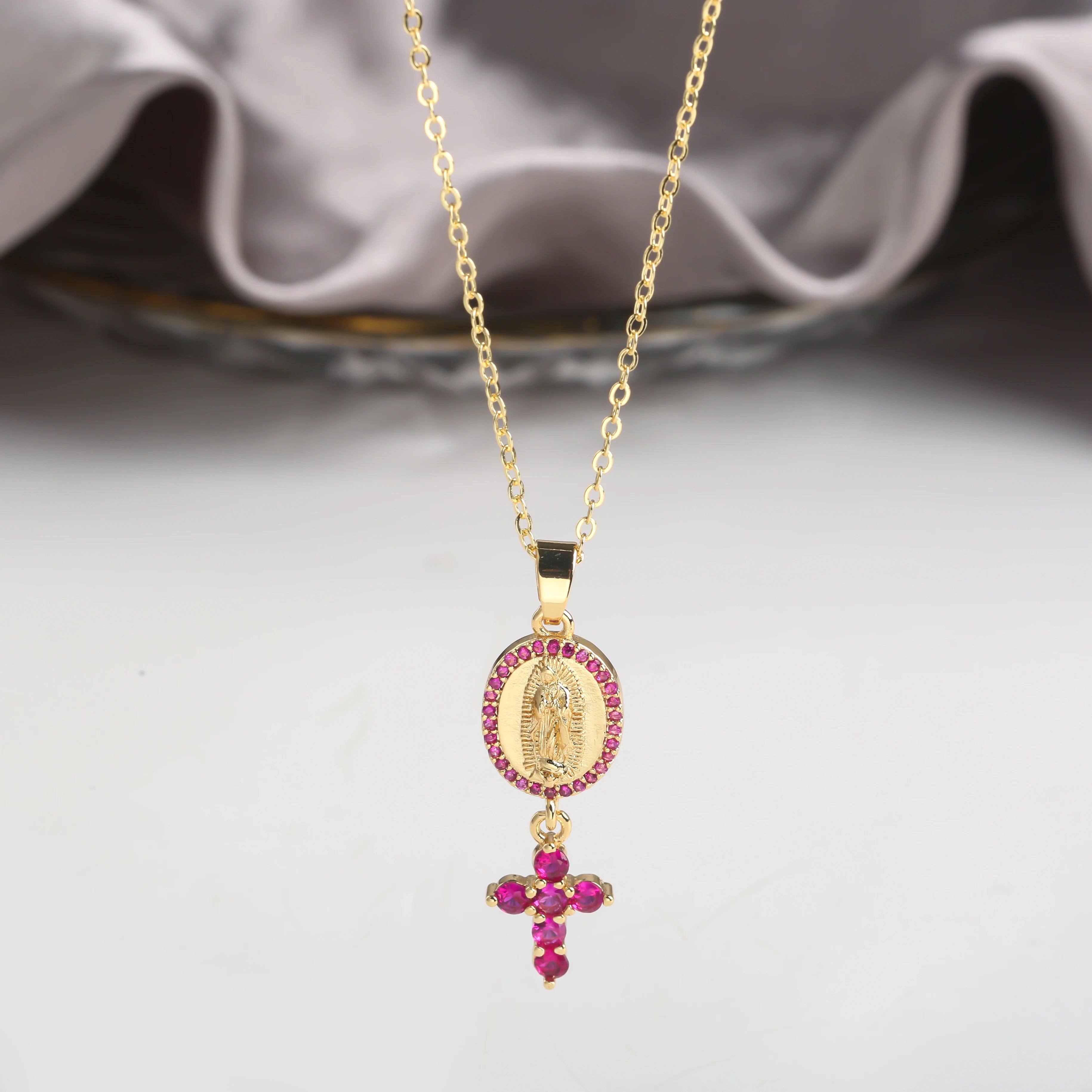 6 Color New Design Cute Female Crystal Zircon Necklace Classic St. Jude Cross Pendant Necklace For Women Men Party Jewelry Gifts Qme Red