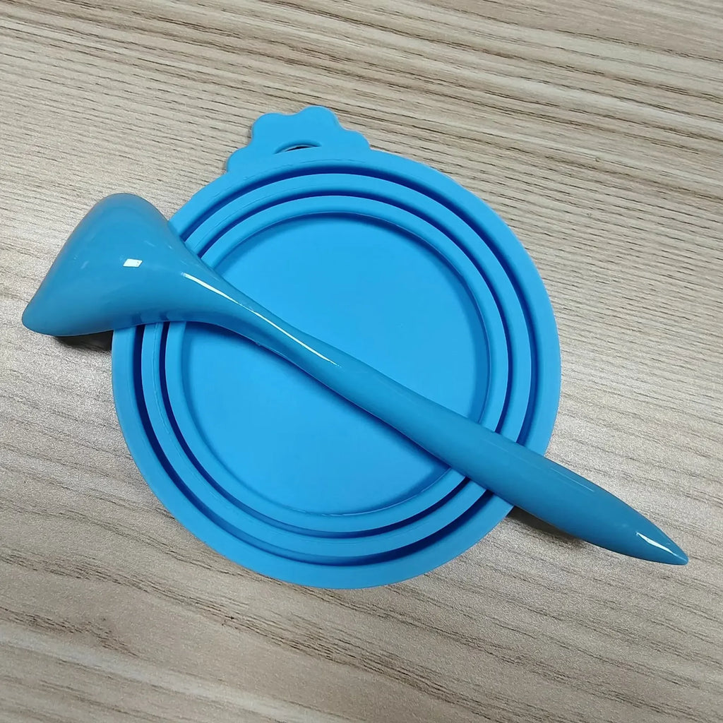2pcs/set Reusable Pet Food Can Cover and Spoon Portable Dogs Cat Storage Tin Cap Lid Seal Cover Health Pet Supplies Pet Lids Can Qme SKY BLUE