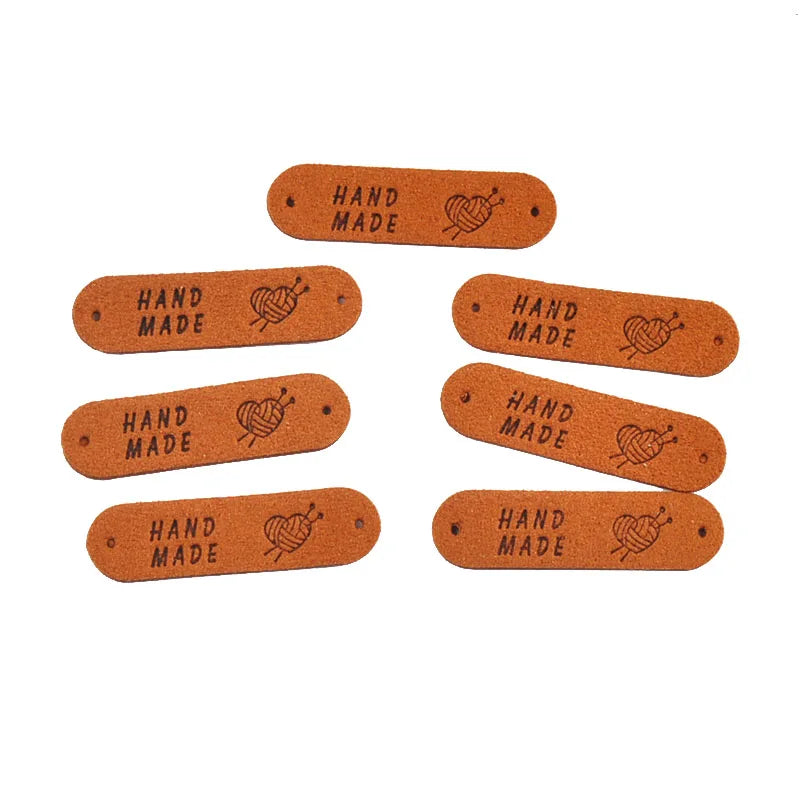 20Pcs 4.5x1.2cm 15Colors Mixed Leather Embossed Labels Sewing Accessories 2holes Garment Tag Handmade DIY Clothes Material c4017 Qme 10 -20Pcs