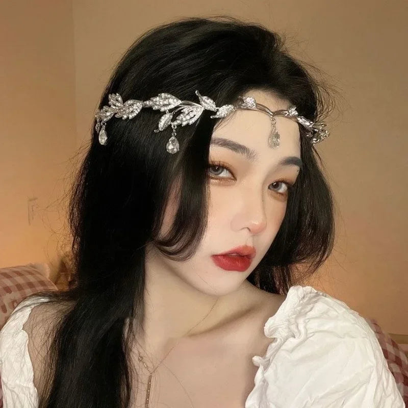 Creative Shape Fashion Gifts Elf Crown Eyebrows Heart-shaped Ethnic Qme
