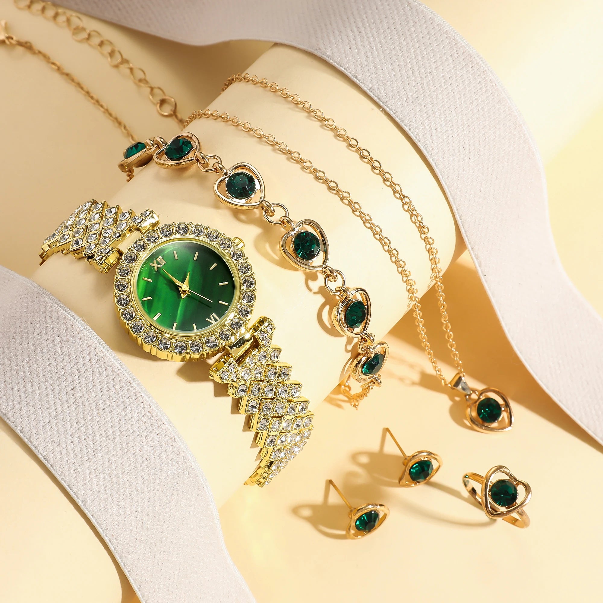 Steel Quartz Watch with Female Simple Fashion Bar Dial + Diamond Love Bracelet Set 6 Units/Set Qme green