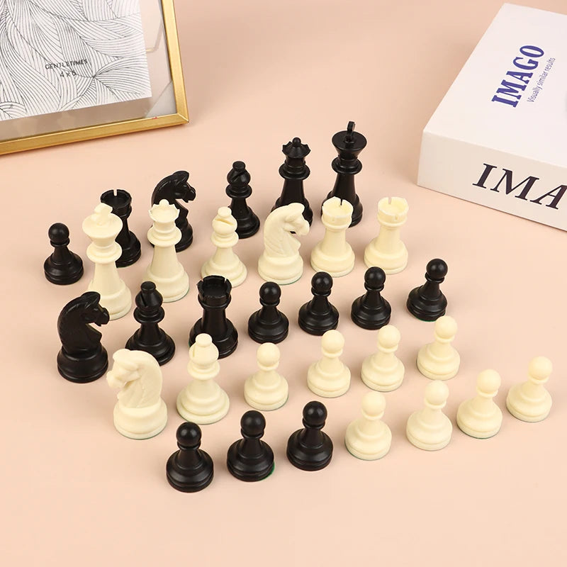 Medieval Chess King No Chessboard 32 Playing Game Qme