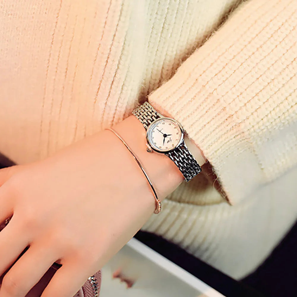 Female Exquisite And Compact Business Alloy Stainless Steel Band Quartz Watch Fashion And Casual Small Dial Delicate Wristwatch Qme