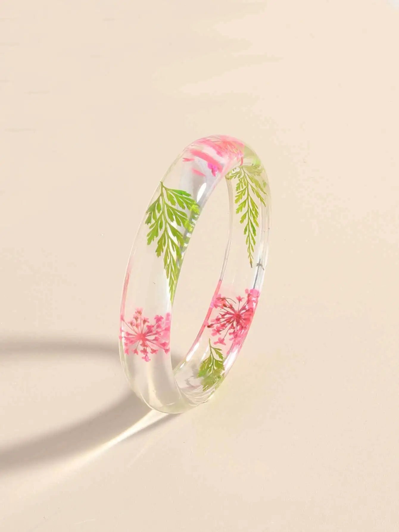 Cool Vintage Flower Leaf Transparent Acrylic Wide Bangle Bracelet Women Boho Coloful Dried Daisy Resin Bracelets INS Jewelry Qme D 65mm