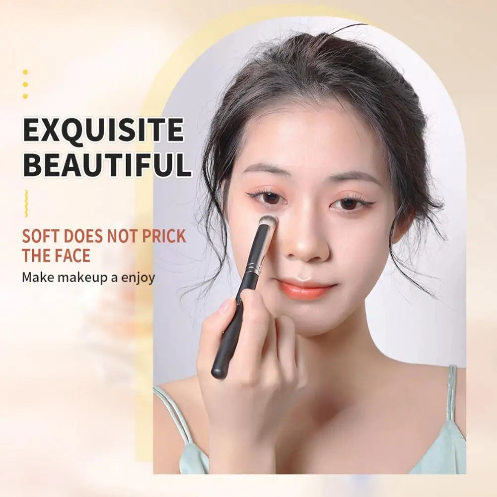 Concealer Brush Under Eye Mini Angled Nose Contour Concealing Qme