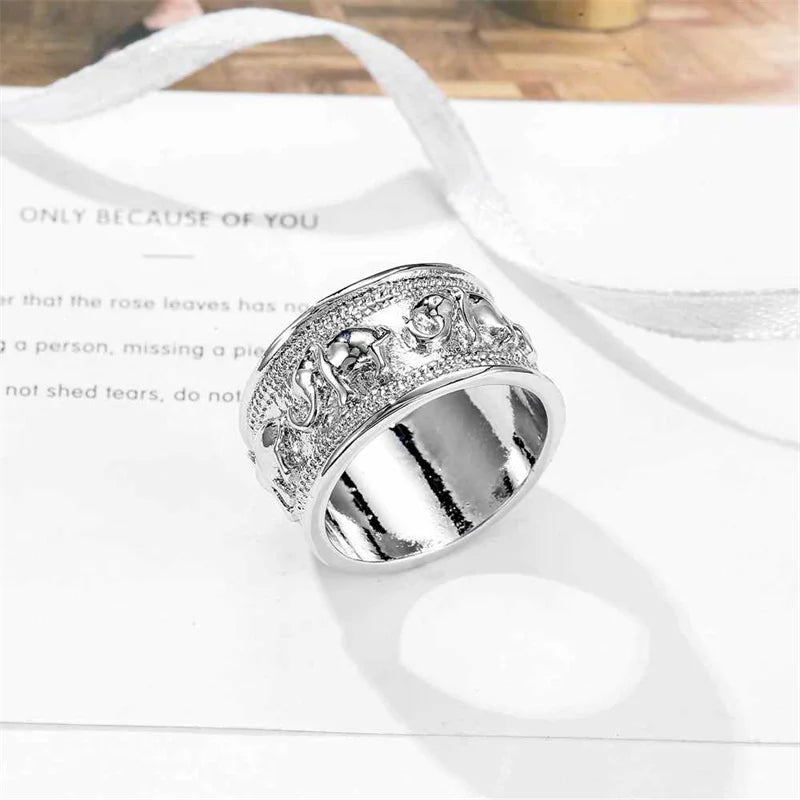 Animal Wholesale Retro Cute Small Elephant Shape Big Rings 925 Sterling Silver Color Finger Ring For Women Fashion Jewelry Qme