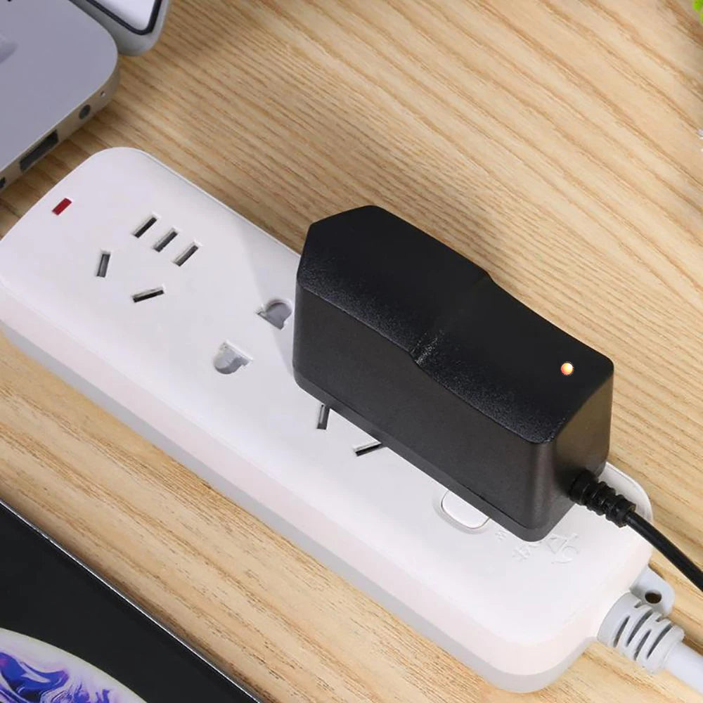 8.4V 0.5A 1A Massager Fascia Gun Charger 8.4V 500mA 1000MA Universal Lithium Battery Charger Power Cord 5521 35135 TYPE C Qme