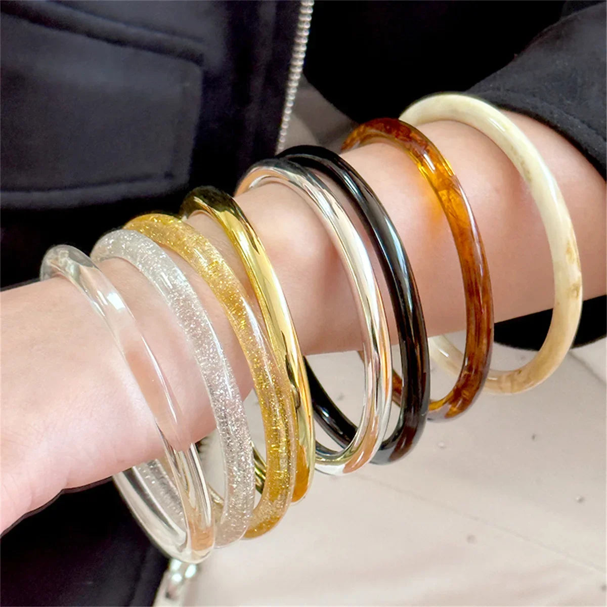 Colorful Fine Acrylic Resin Geometric Round Thin Bracelet Vintage Transparent Shiny Geometry Round Bangle For Women Jewelry Girl Qme