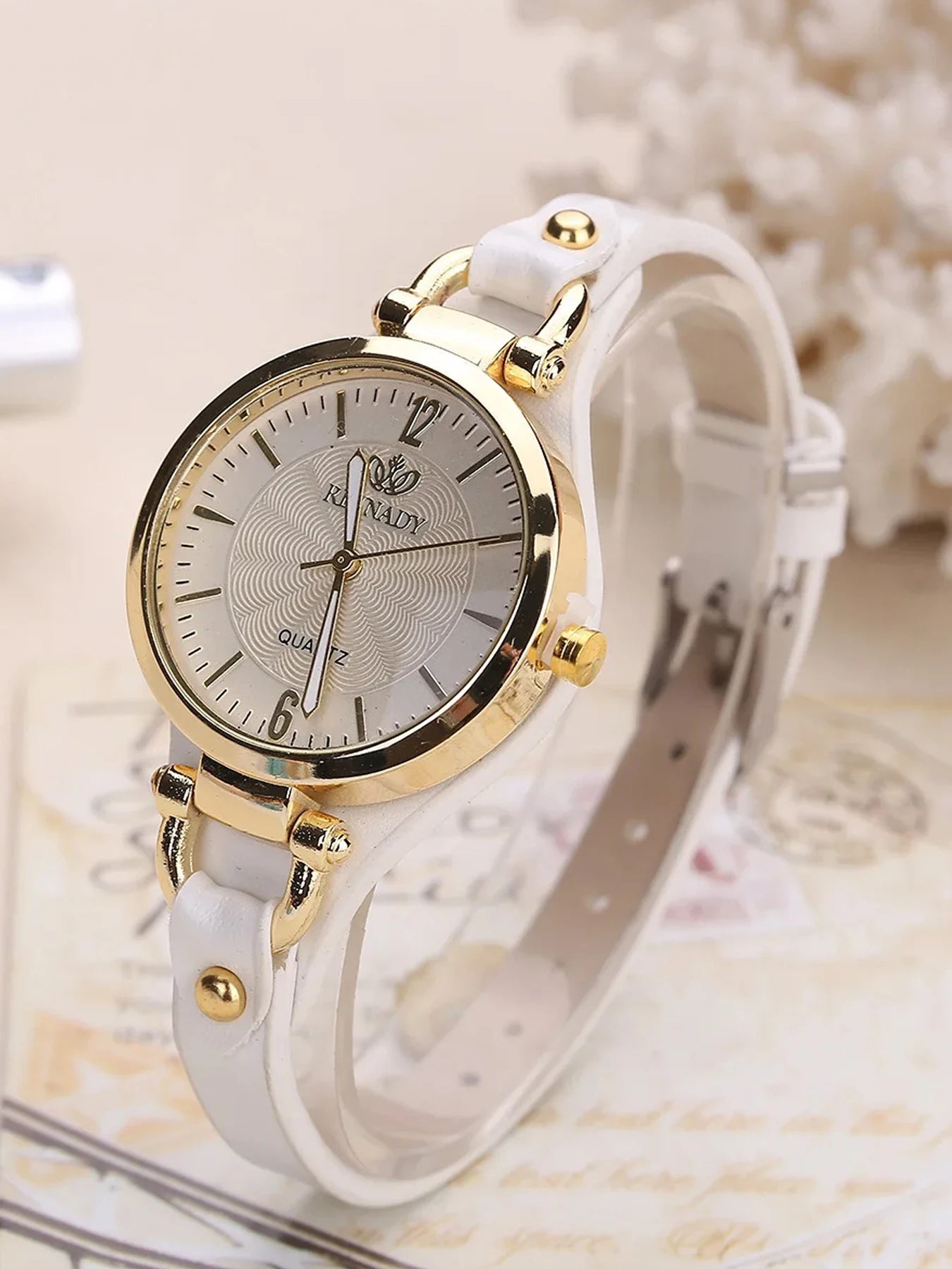 Minimal Retro Gold Frame Slim Leather Strap Women Dress Watch Qme Ivory