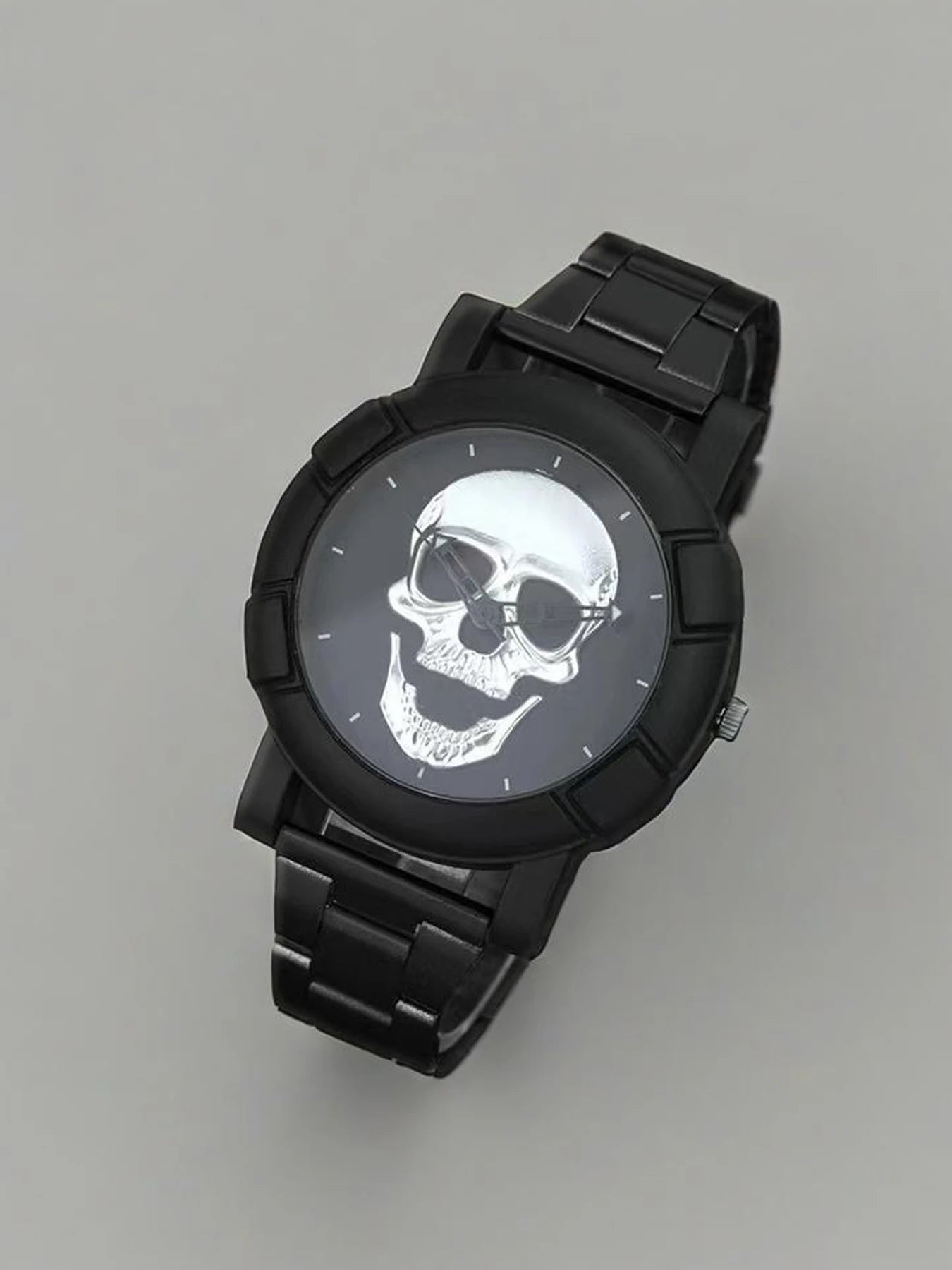 1pcs Fashion Large Dial Cool Skull Trendy Men's Watch Business and 1pcs Bracelet 1pcs Skull Necklace Qme