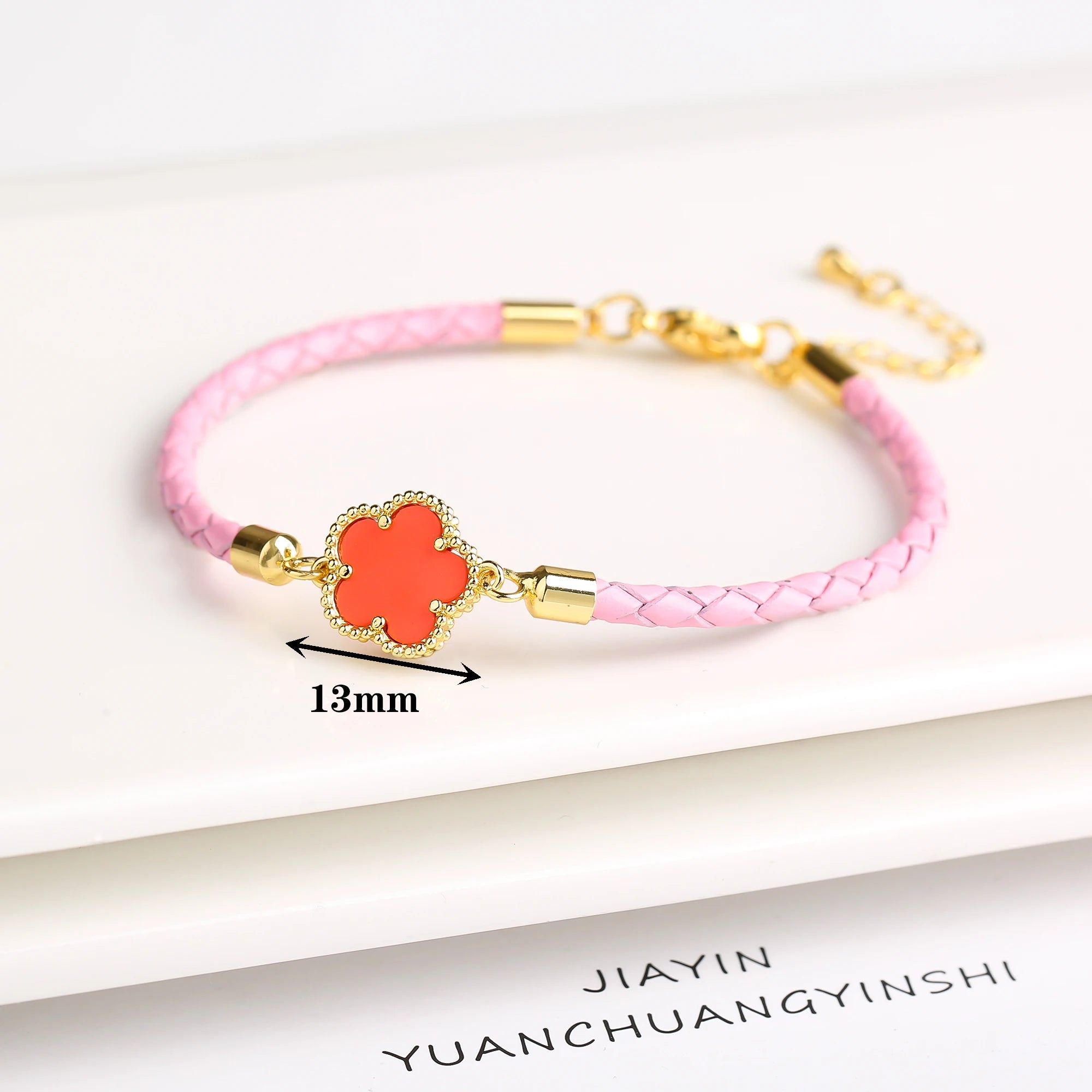 2024 Classic Shiny Zirconia Stone Five Leaf Flower Leather Braided Bracelet Fashion for Women Party Brand Jewelry Daily Wear Qme Color 28