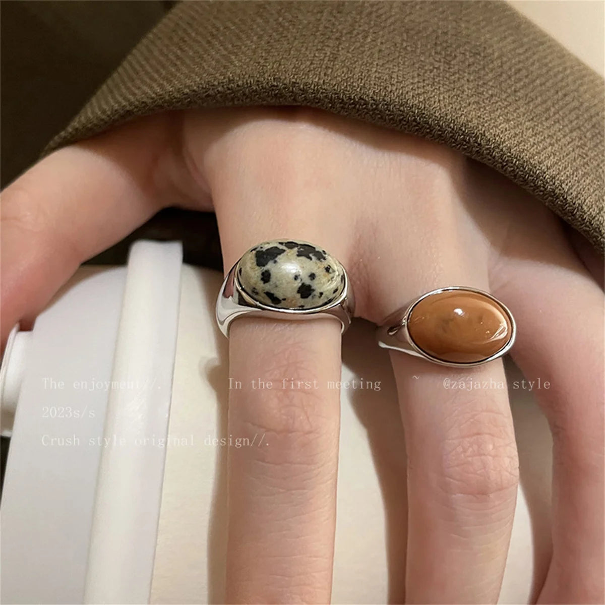 Vintage Open Ring for Ladies Simple Brown Stone Ring Luxury Irregular Retro Punk Rings Exquisite Engagement Jewelry Gifts Qme