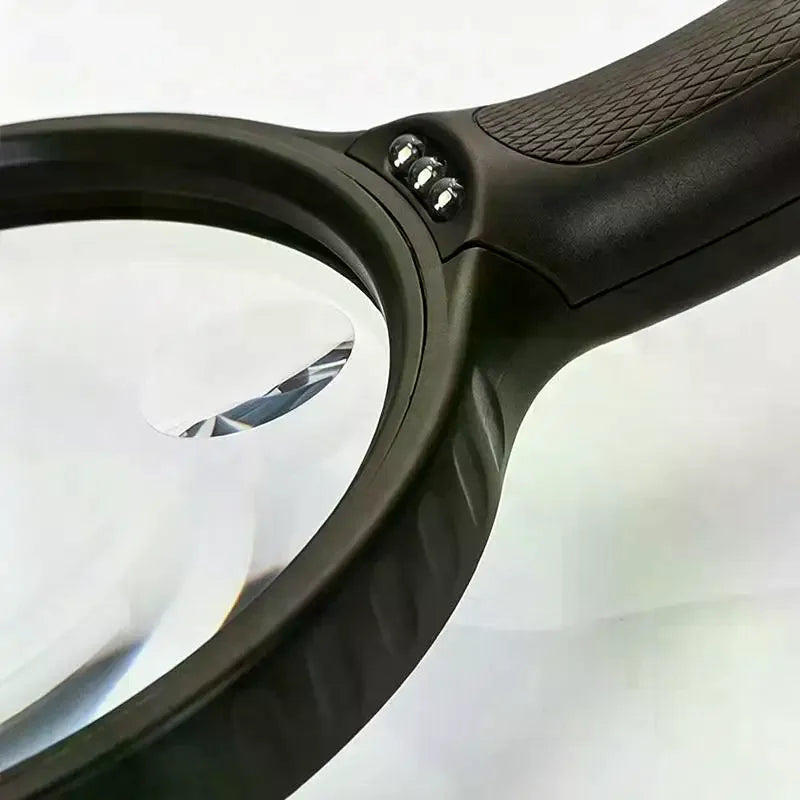 HD Gift Reading Magnifier With LED, Extra Large 138mm Lens, With 3 LED Lights Reading Magnifier Qme