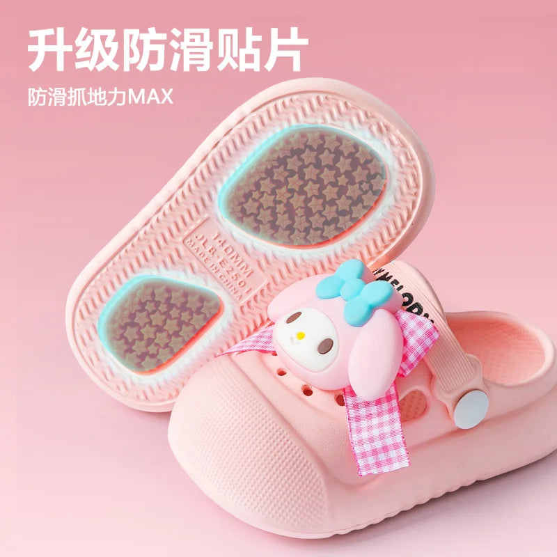 Hello Kitty Kuromi Slippers Student-Style Perforated Sandals Non-Slip Beach and Indoor Round-Toe Sandals Qme