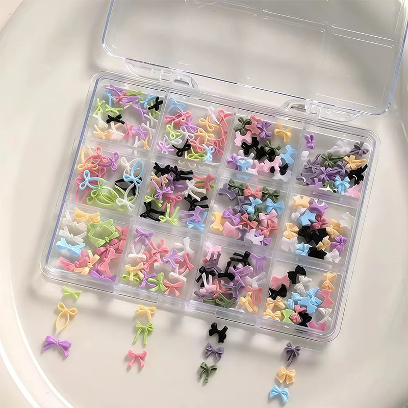 12-compartment Mini Bow Nail Art Tools Accessories Mixed Sizes Black Qme mix
