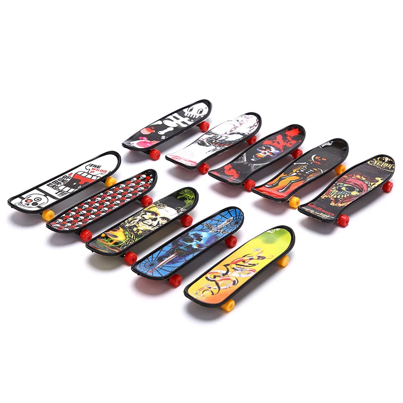 Plastic Mini Skate Finger Skateboarding Fingerboard Novelty Toys Boys Qme