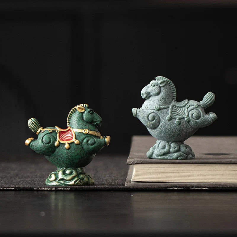 Flying Horse Brings Good Luck Green Sandstone Tea Pet Figurine Wealth Qme