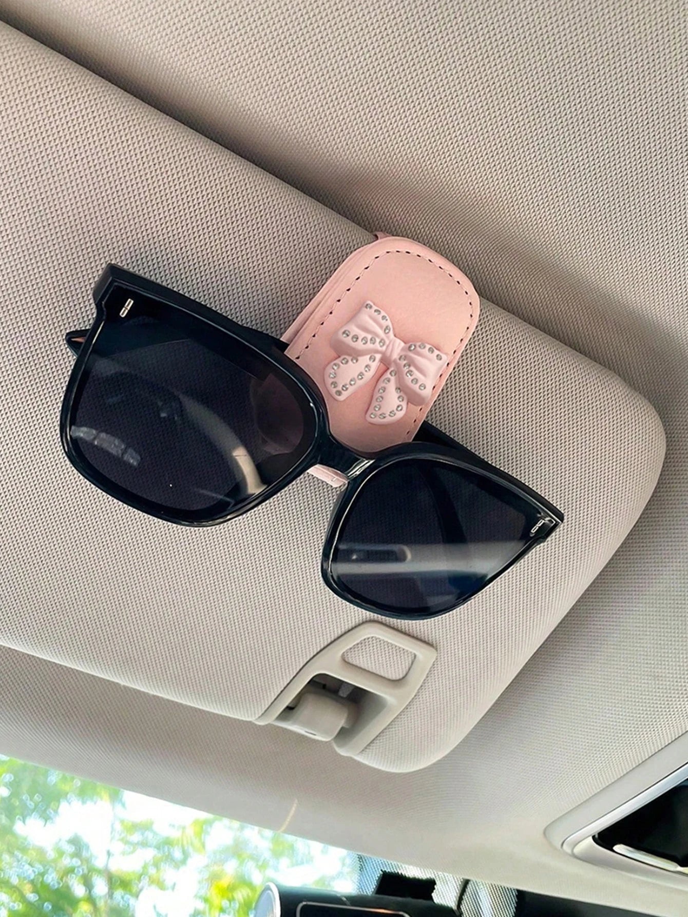 Car Sun Visor Glasses Clip Bow Tie Rhinestones Cute Pink Interior Qme