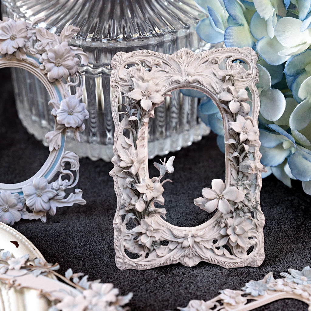 TIANZI 10 pcs Relief Retro Frame hollow-out Flowers Picture Frame Gorgeous Relief Hand Tent DIY Decorative Collage Material Qme