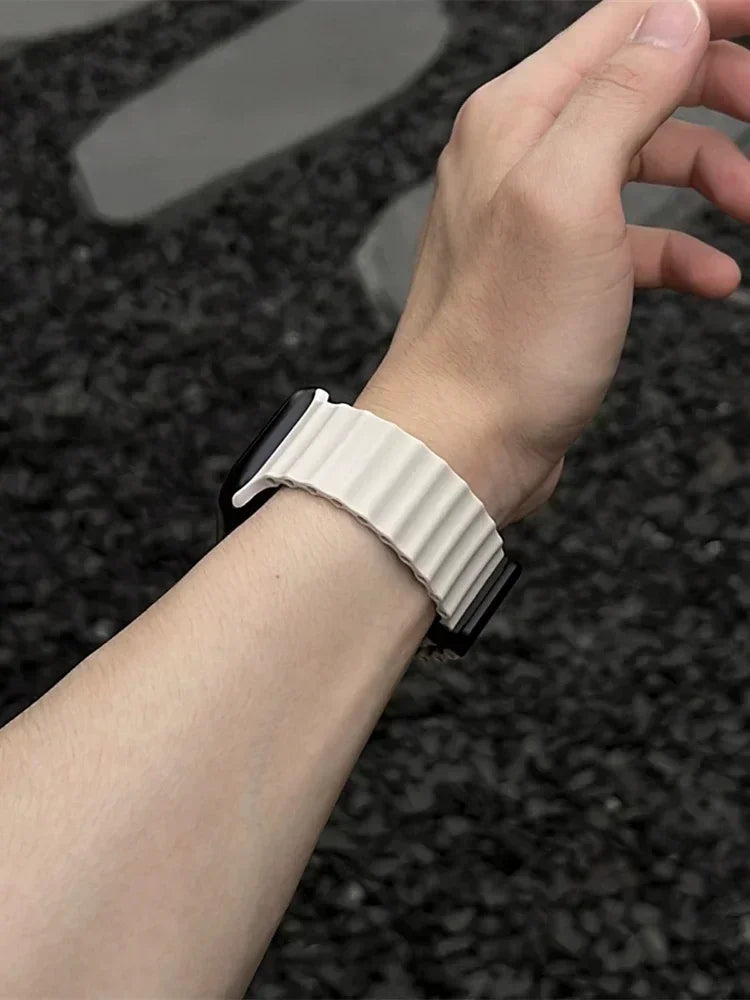Silicone Strap For Apple watch band 49mm 46 45 44 40 41 38mm magnetic buckle bracelet iWatch series 3 4 5 6 se 7 8 9 10 Ultra 2 Qme